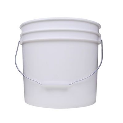  3.5 Gallon White Bucket & Lid - Set of 3 - Durable 90 Mil All  Purpose Pail - Food Grade - Contains No BPA Plastic (3.5 Gal. w/Lids -  3pk): Home & Kitchen